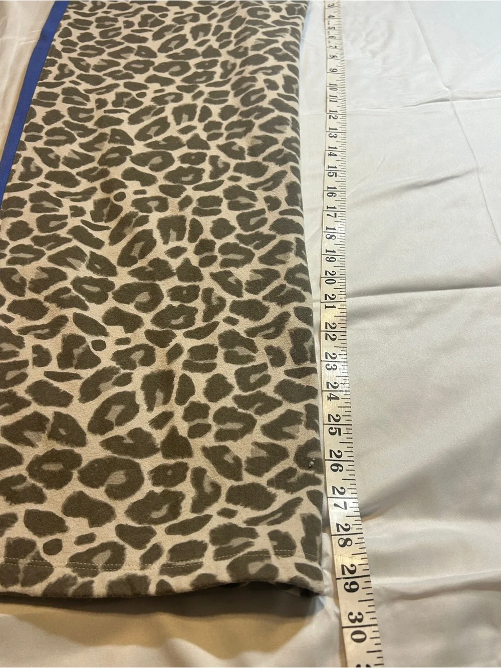 Flared Leopard Print Wide Leg Pants Women’s M Blue Side Stripe Pull On Country